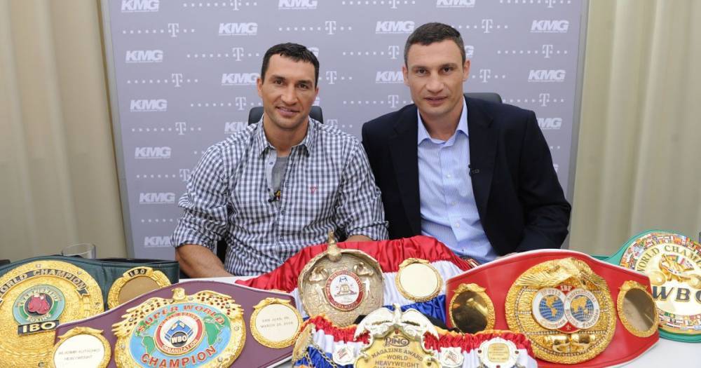 Один - элитный, другой - переоцененный: братья Кличко вошли в необычный боксерский рейтинг