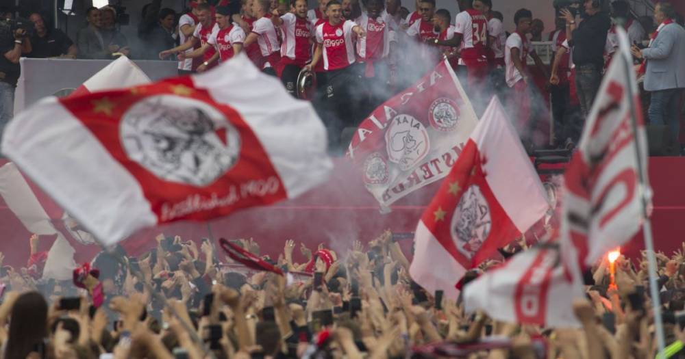 Футбольным фанатам в Нидерландах запретят петь и кричать на стадионах