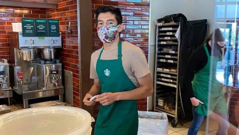 Доброжелатели собрали $20 тыс. для баристы Starbucks, отказавшегося обслужить клиентку без маски