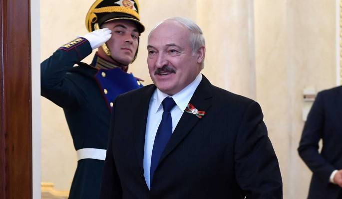 Лукашенко, новости: почему Батька поспешил уехать из Москвы после парада
