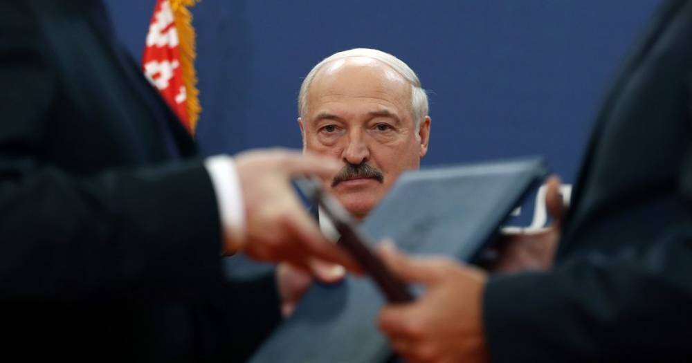 Лукашенко предложил "решительно" изменить Конституцию Беларуси