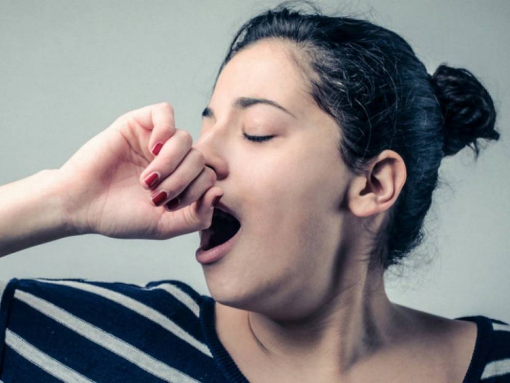 Зевота — это симптом опасных болезней: врачи сделали важное заявление