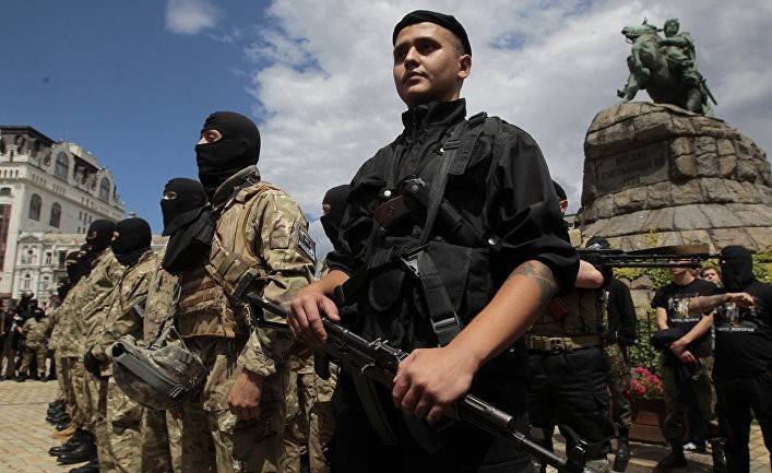 Slate: украинский конфликт — лаборатория ультраправого терроризма