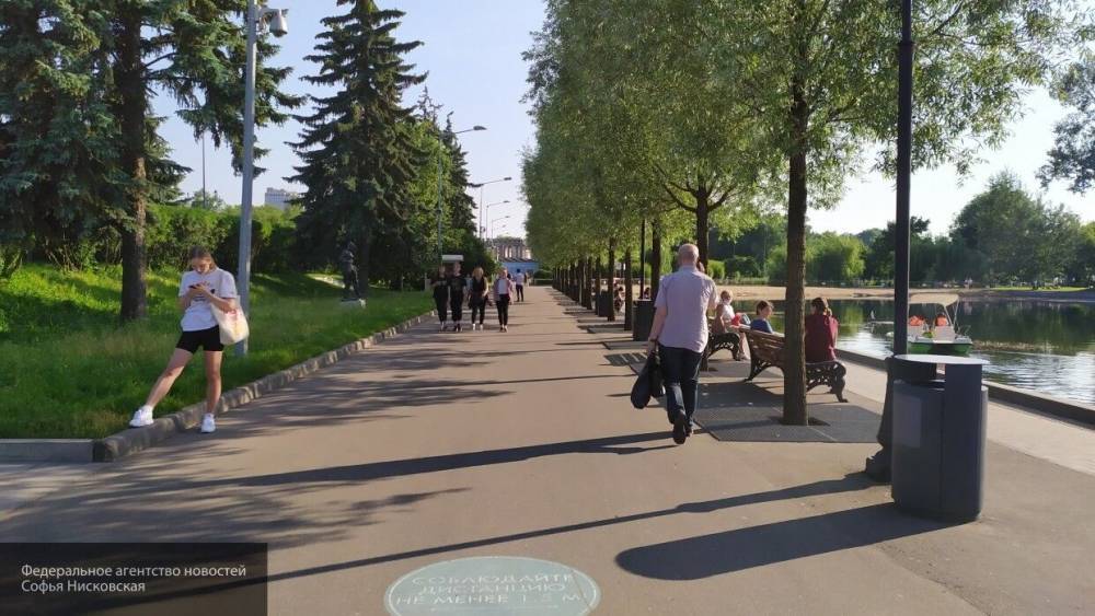 Парки и скверы Петербурга вновь открылись для всех желающих