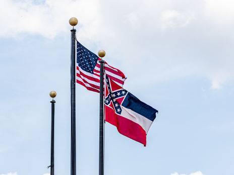 Протесты в США: власти Миссисипи решили убрать с флага штата символику Конфедерации