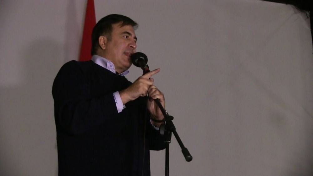 Саакашвили вышел из себя после вопроса о «конкретных делах» и послал всех к черту