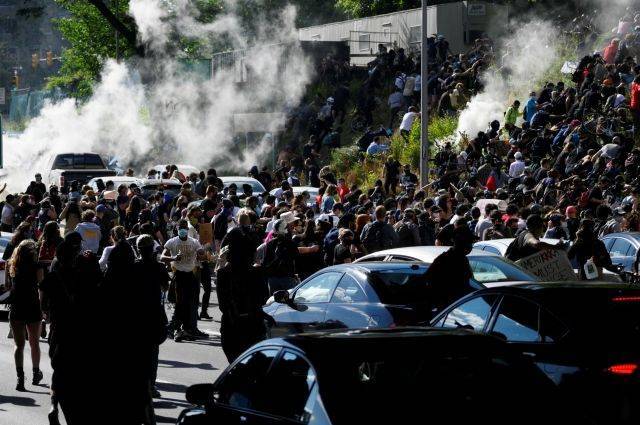 Американские СМИ сообщили о гибели 11 человек в ходе протестов в стране