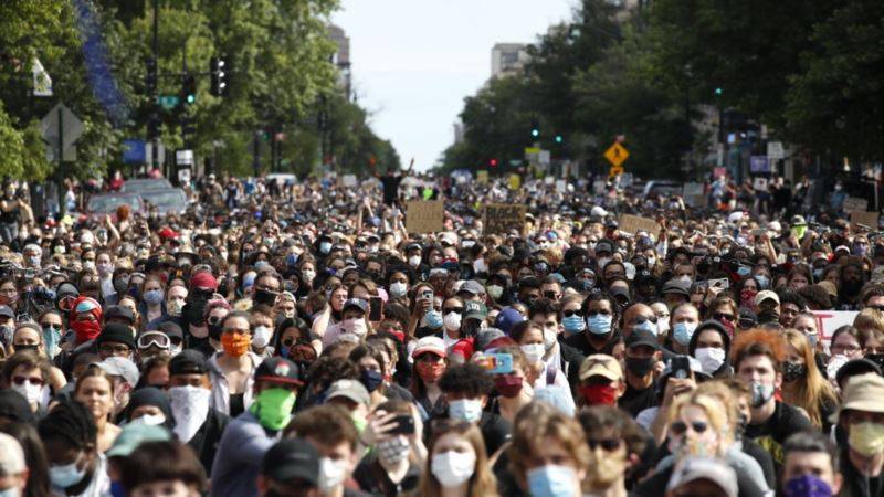 Протесты в США нарастают, несмотря на комендантский час