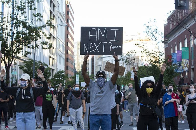 За время антирасистских протестов в США погибли 11 человек
