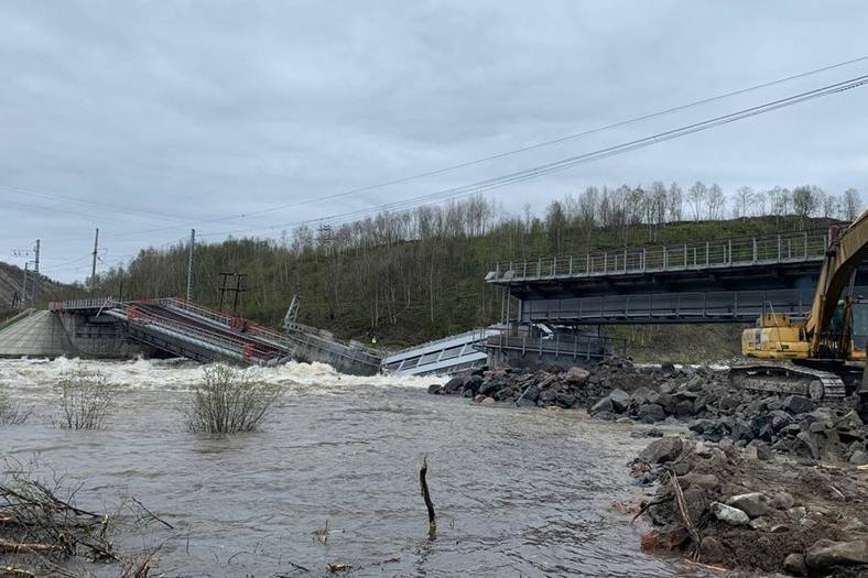 РЖД построят новый мост на месте рухнувшего под Мурманском