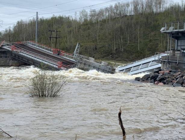 Восстанавливать единственный мост на Мурманск будут военные железнодорожники