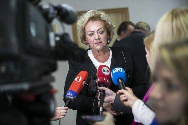 Сейм Литвы окончательно отклонил план импичмента депутата Ирины Розовой