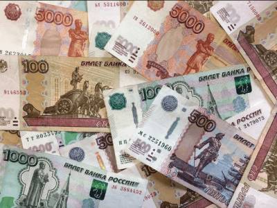 Рекордная сумма накопилась на текущих счетах россиян