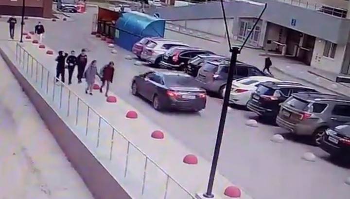 Авария с бежавшим под автомобиль мальчиком попала на видео