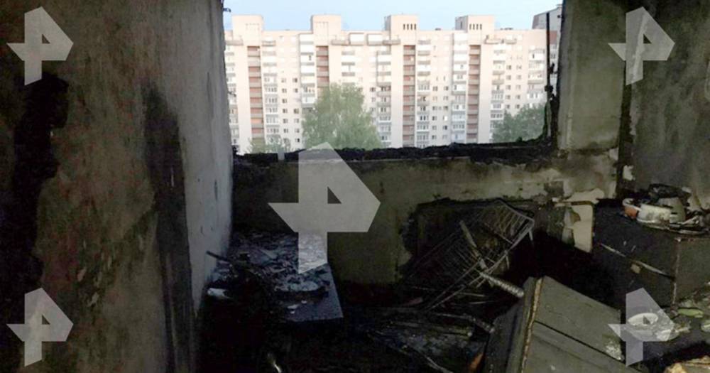 Фото из многоэтажки в Петербурге, где при пожаре погибли 4 человека