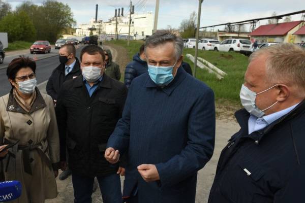 «Дураков искать не надо»: Дрозденко посетил место строительства губернаторского лицея