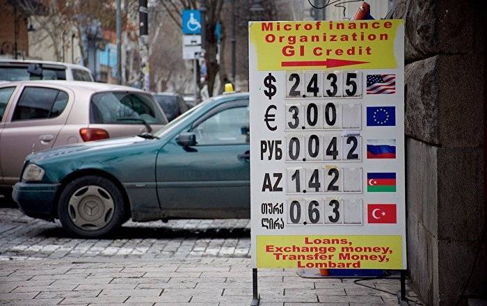 Обменники валют в Грузии возобновят работу с 8 июня