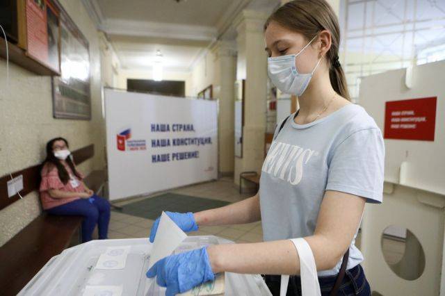Член ОП Москвы отметил высокий электоральный стандарт голосования в Москве