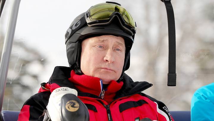 Putin Team: президент одобрил идею отшить для него индивидуальную спортивную одежду