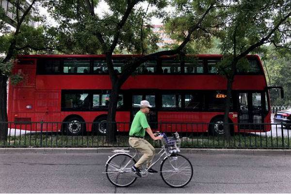 В Пекине выросла популярность первой в городе велодорожки