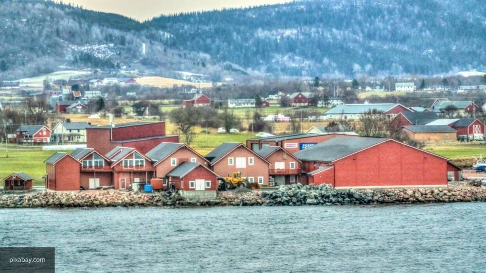 Оползень унес в море восемь жилых домов в Норвегии