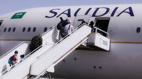«Авда» домой: Саудовская Аравия тысячами вывозит трудовых мигрантов