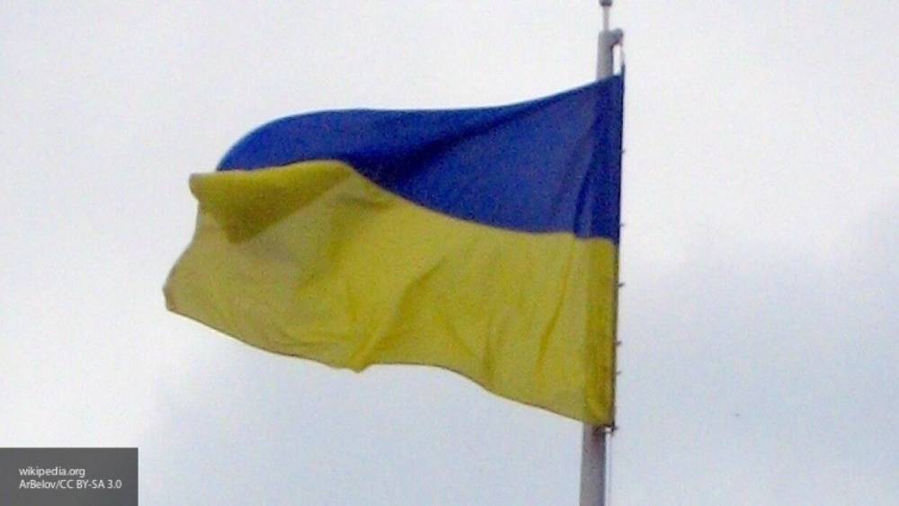 Правительство Украины назвало дату открытия границ и ресторанов
