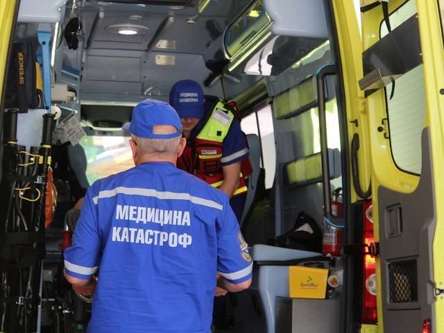Семеро в больнице: автобус с челябинскими вахтовиками перевернулся в ХМАО