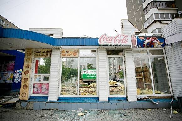 В Екатеринбурге неизвестные тайно снесли киоск, простоявший на ВИЗе 27 лет