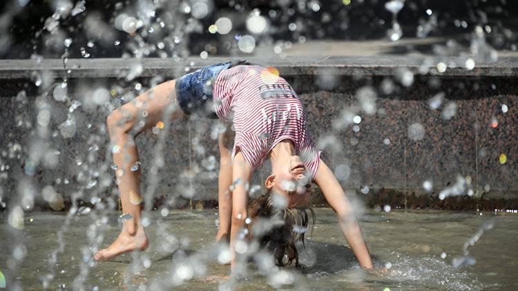 Настоящее лето с жарой и без дождя: прогноз погоды в Крыму на четверг