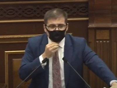 Депутат: Здание Национального Собрания Армении надо выделить для зараженных COVID-19