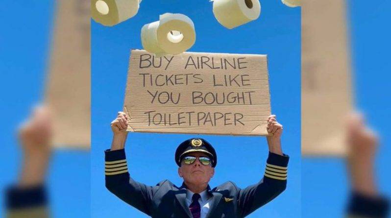 Пилот попросил людей «покупать билеты на рейсы», как они «покупали туалетную бумагу»