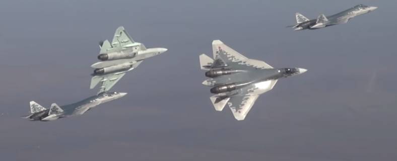 «Су-57 не помеха»: Китай опережает Россию по палубным истребителям