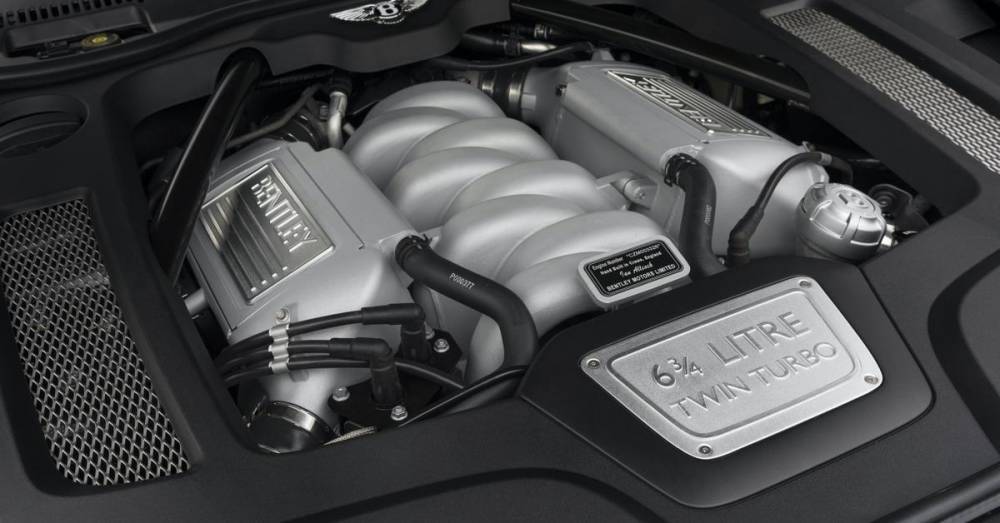 Bentley собрала последний экземпляр легендарного двигателя V8
