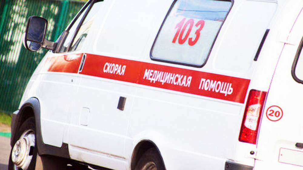 В центре Воронежа спешившая на вызов скорая попала в ДТП: пострадала 2-летняя девочка