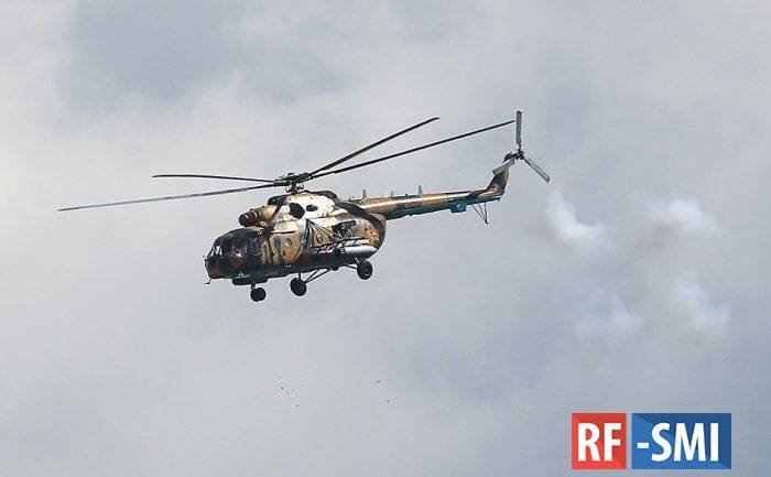 Военный вертолет совершил экстренную посадку в Подмосковье
