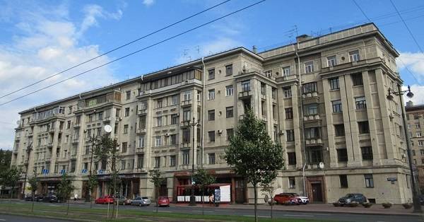 Два дома Московского проспекта стали региональными памятниками