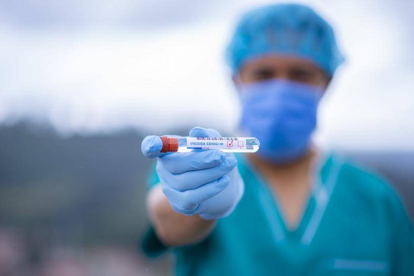 В России за сутки подтвердились более 8,8 тысячи новых случаев коронавируса