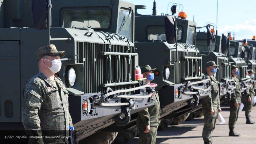 Участниками парада Победы в Москве станут военные с иммунитетом к COVID-19