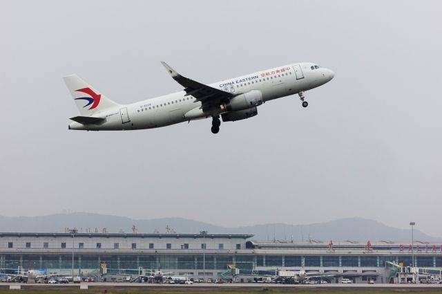 Reuters: Трамп намерен запретить полёты китайских авиакомпаний в США