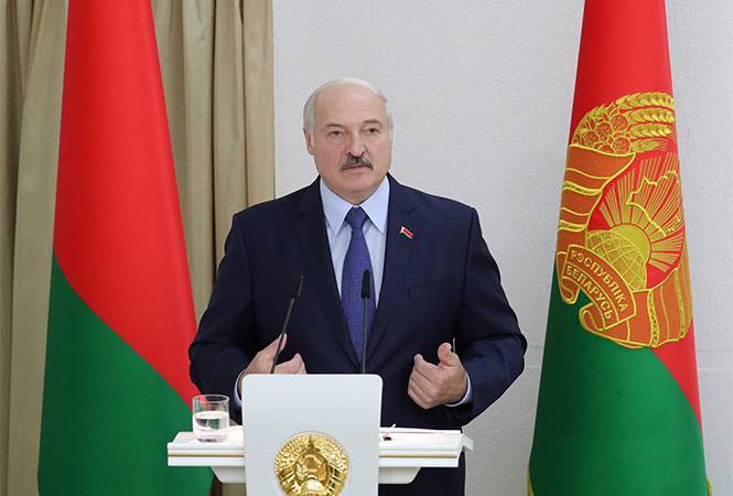 Президент Белоруссии Лукашенко отправил в отставку правительство