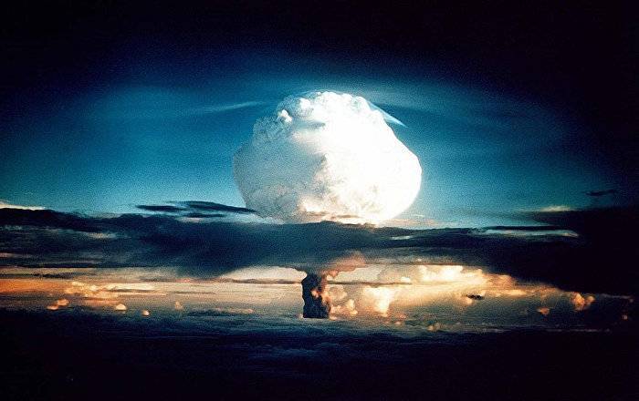 "Пострашнее Хиросимы": где США снова хотят взрывать ядерные бомбы