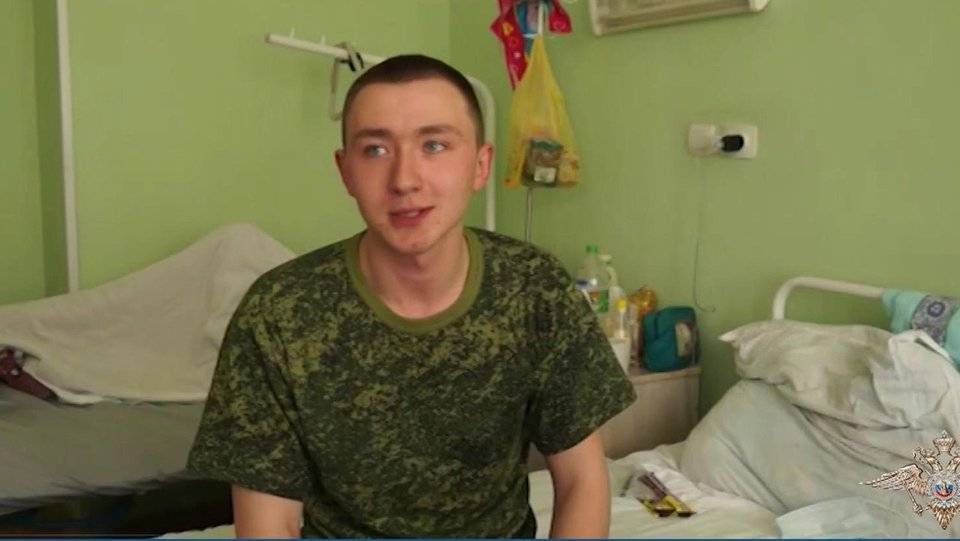 Во Владивостоке сержант ДПС, рискуя собственной жизнью, спас от смерти девушку