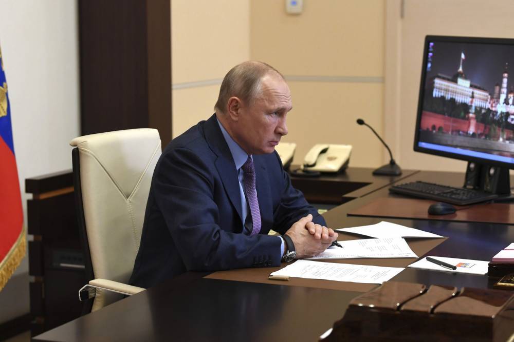 Путин поручил оперативно помочь Забайкальскому краю в борьбе с COVID-19