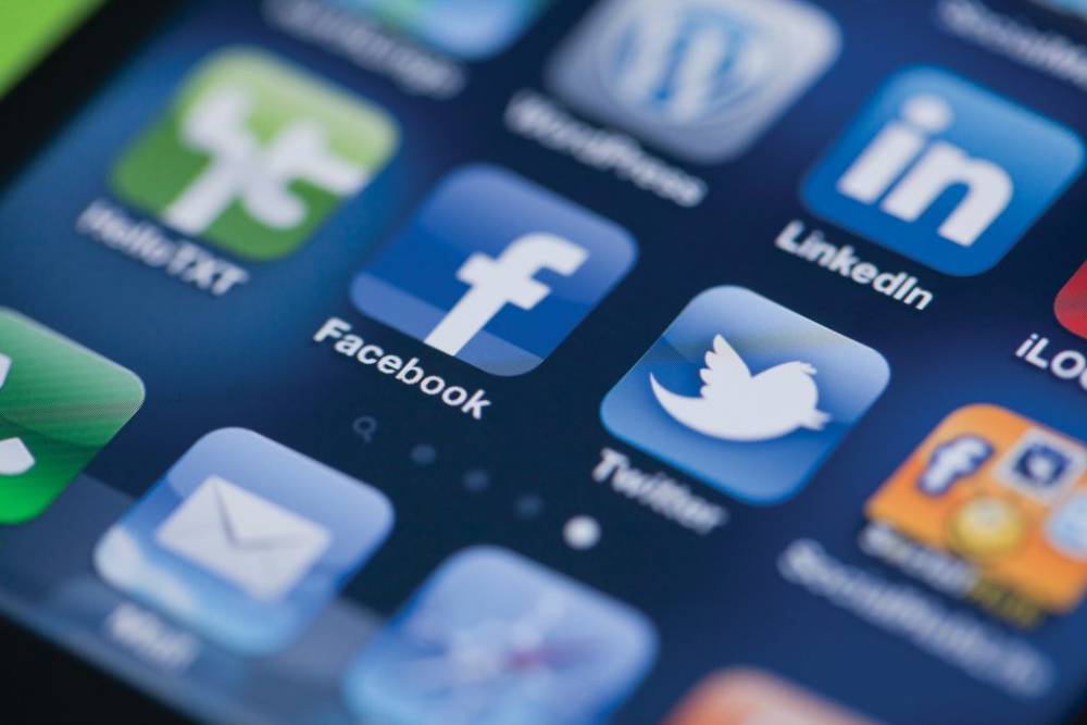 С Facebook и Twitter принудительно взыщут штраф в 4 млн рублей за отказ локализовать данные россиян