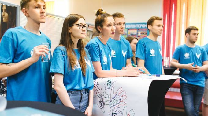 Волонтеров Евро-2020 в Петербурге привлекли к помощи горожанам на период пандемии коронавируса