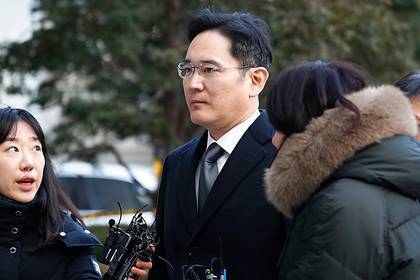 Ли Чжэен - Главу Samsung захотели арестовать - lenta.ru - Южная Корея