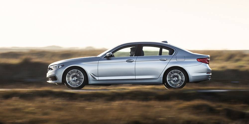 BMW отправит на сервис седаны 5-Series и 7-Series в России