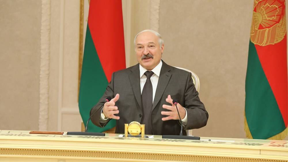 Политолог объяснил, зачем Лукашенко распустил свое правительство