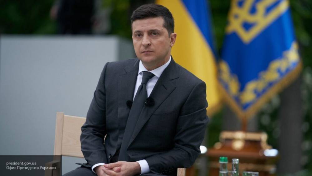 Полиция Украины может оштрафовать Зеленского на 17 тысяч за нарушение карантина